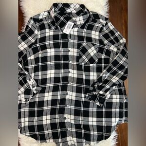 Torrid Black and White Plaid Button Down Shirt